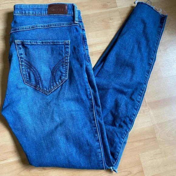 Hollister high rise super skinny jeans - Picture 1 of 7